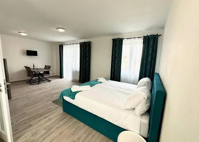Sky Apartments 502