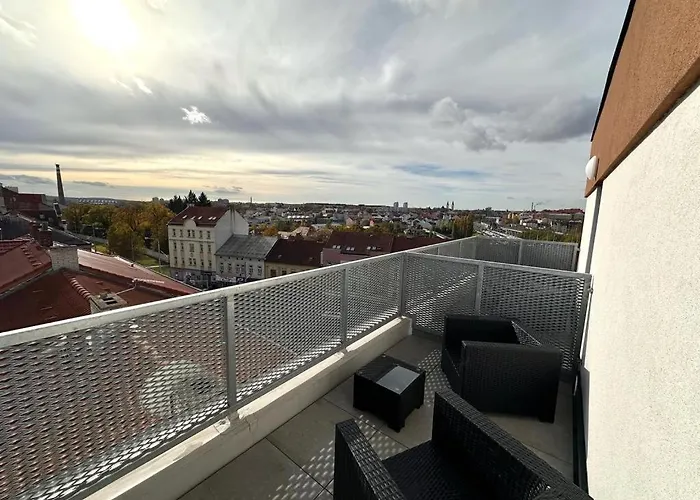 Sky Apartments 502